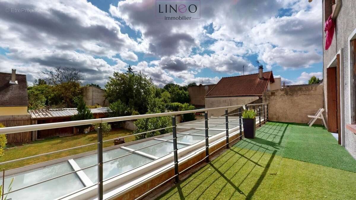 Appartement à CHOISY-LE-ROI