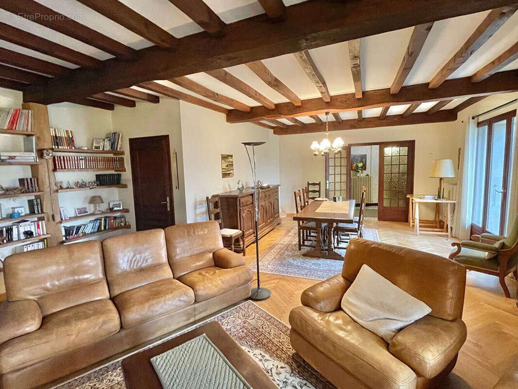 Maison à BOURGOIN-JALLIEU