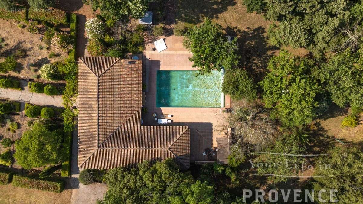 Maison à LE CANNET-DES-MAURES