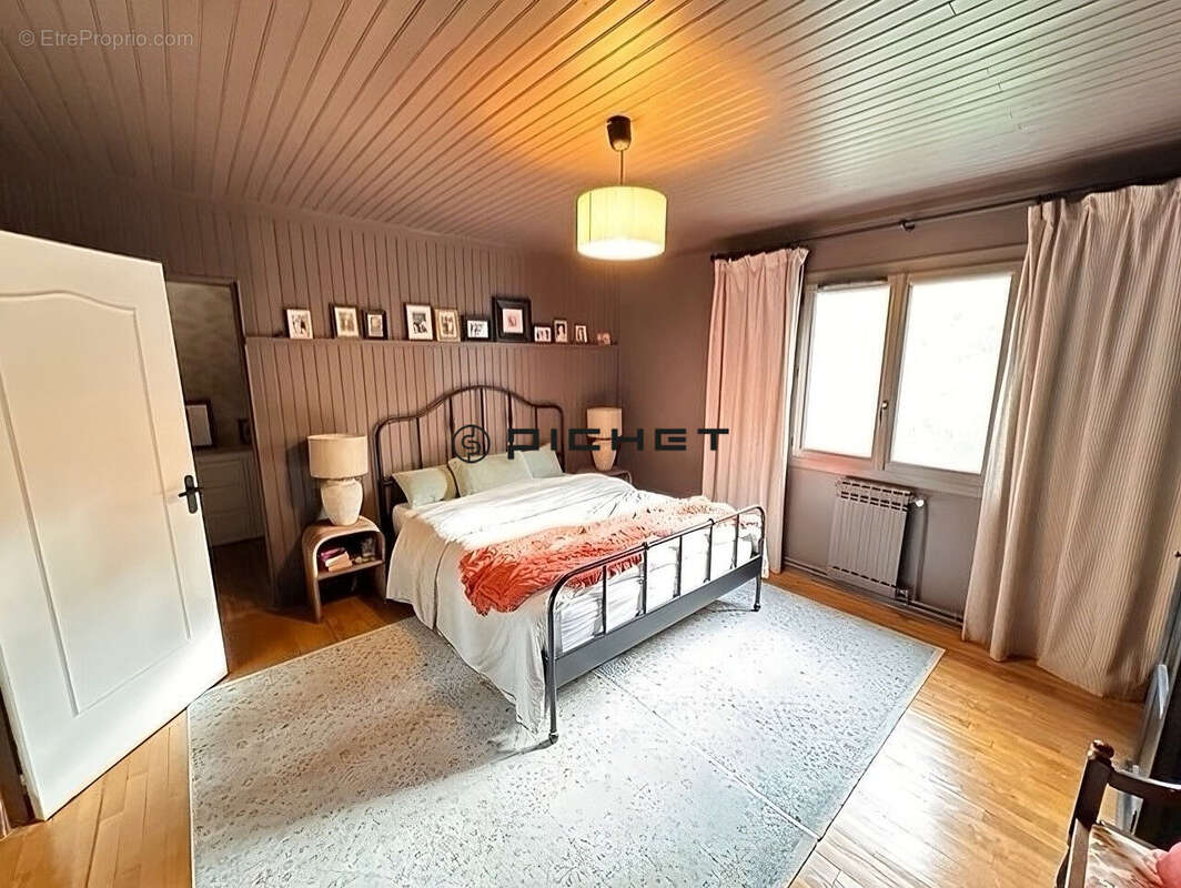 Maison à RAZAC-SUR-L&#039;ISLE