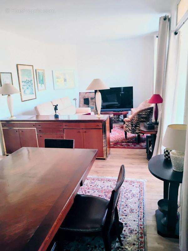Maison à LEUHAN