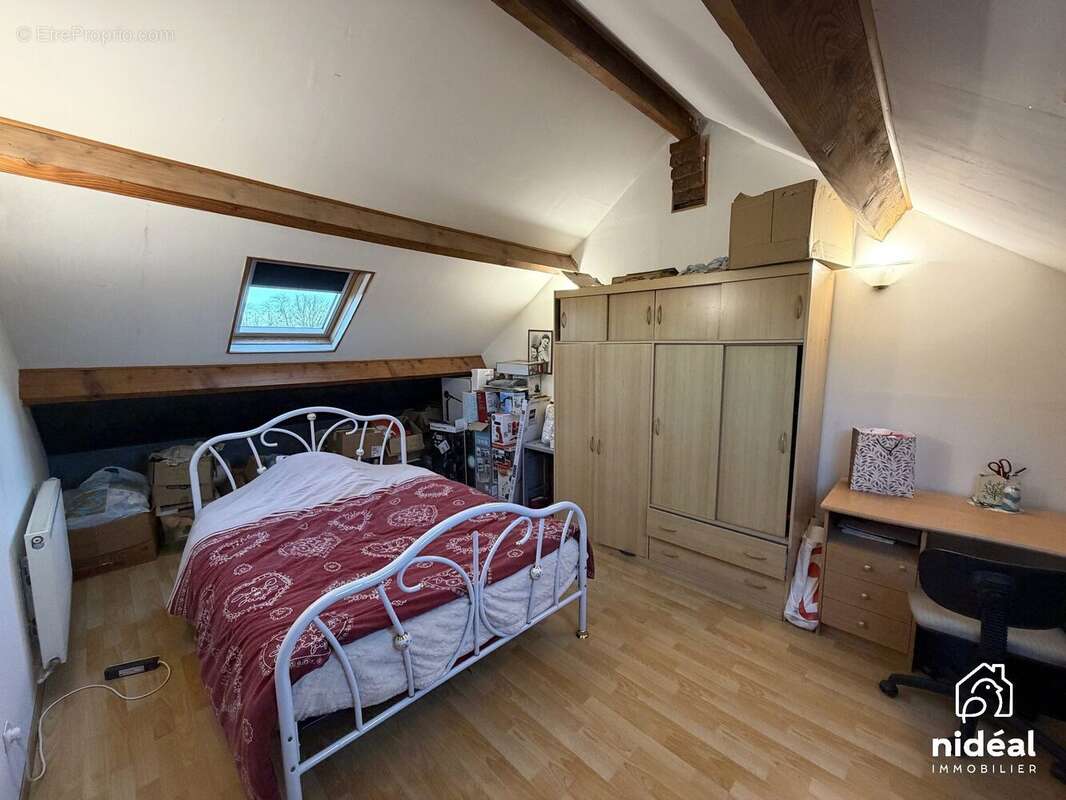 Maison à AULNOYE-AYMERIES