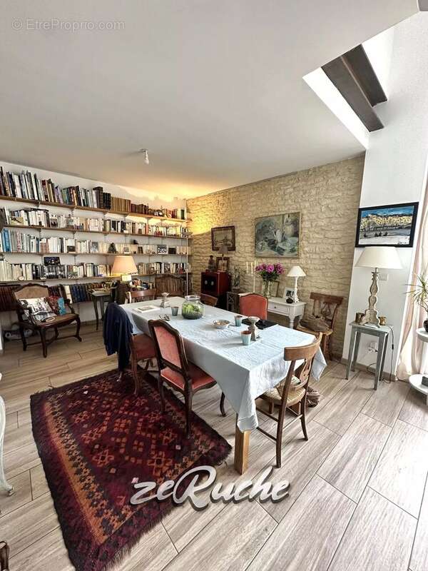 Maison à PERIERS-SUR-LE-DAN