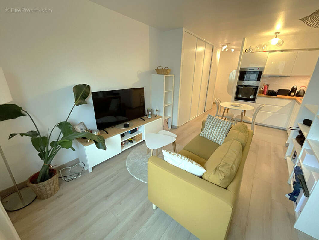 Appartement à MONTIGNY-LE-BRETONNEUX