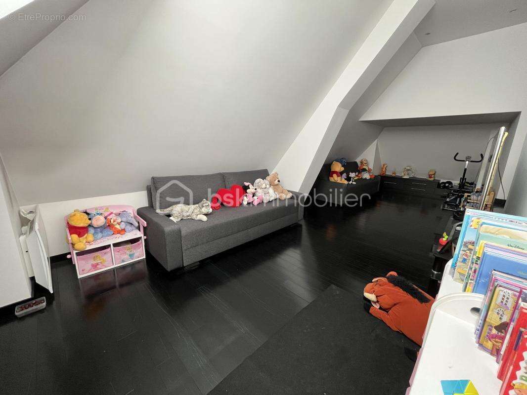 Splendide maison contemporaine 7 pièces - avec vue sur le Golf d'Ormesson - photo 10