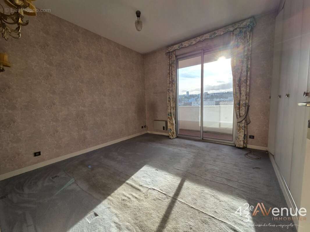 Appartement à SAINT-ETIENNE