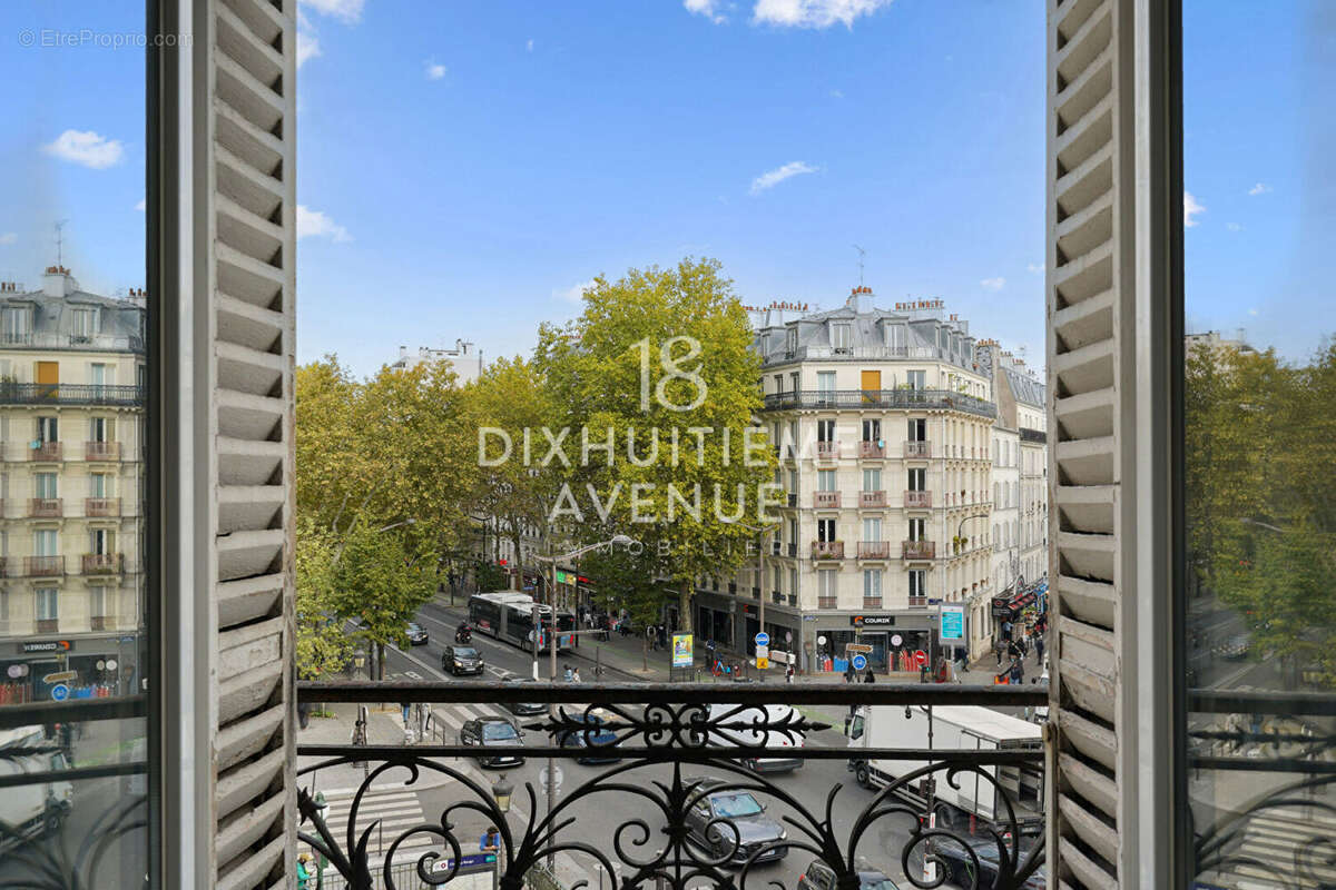 Appartement à PARIS-18E