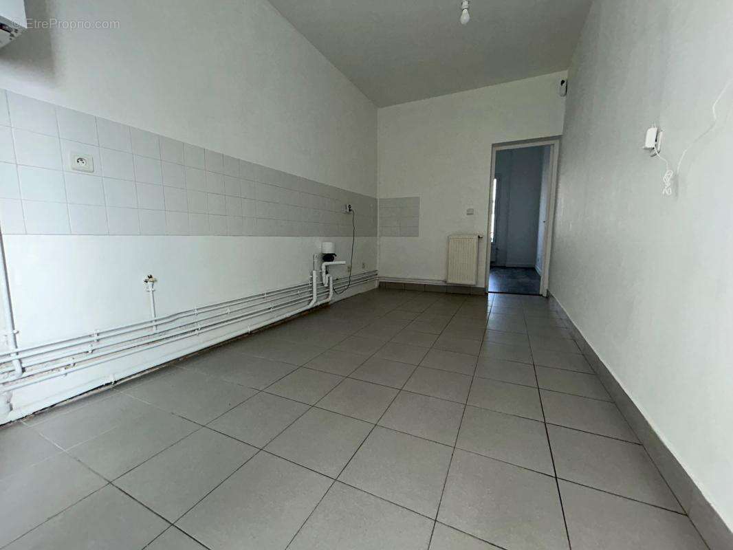 Appartement à LES PAVILLONS-SOUS-BOIS