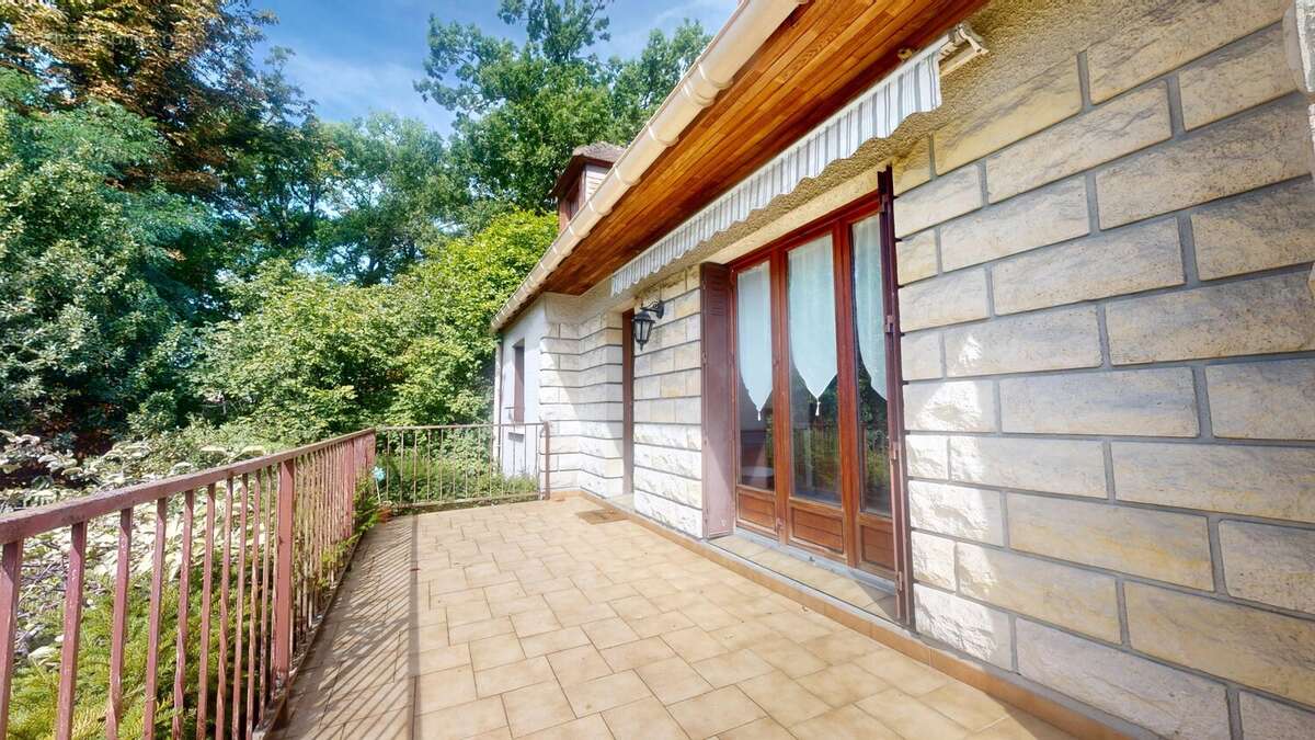 Maison à LES PAVILLONS-SOUS-BOIS