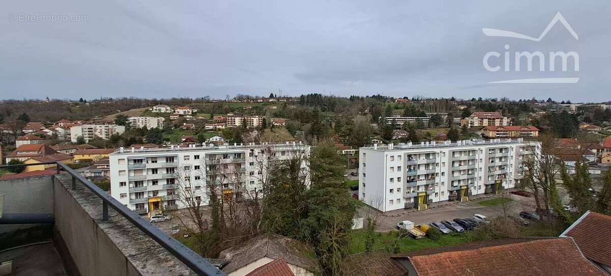 Appartement à LA TOUR-DU-PIN