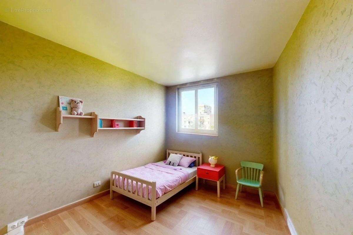 Appartement à ROSNY-SOUS-BOIS