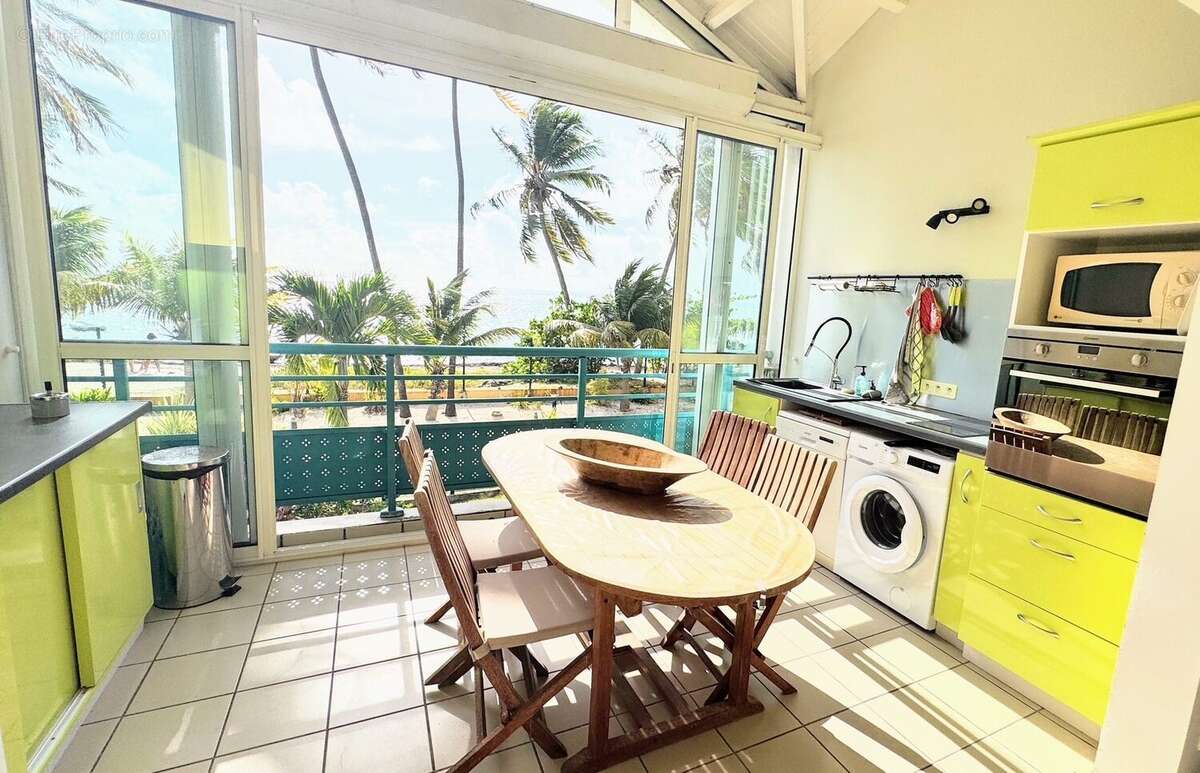 Appartement 52 m² à Sainte-Anne  - photo 2