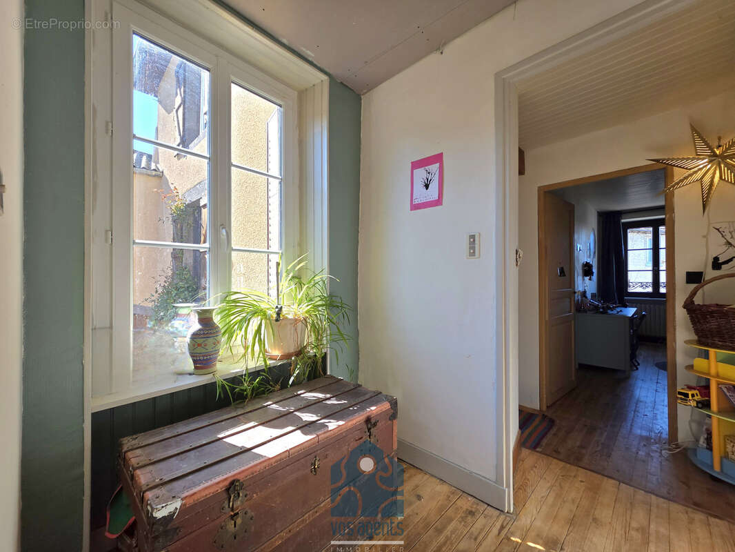 Maison à MANZAT