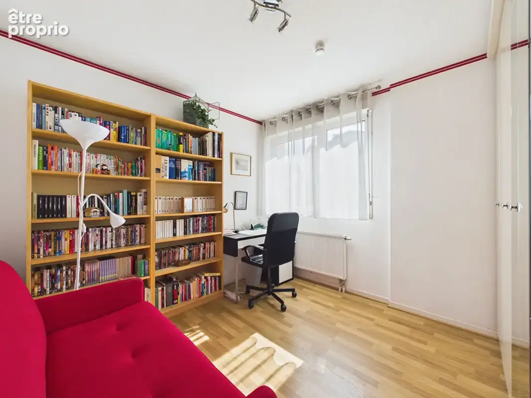 ROBERTSAU - F4 de 82 m² avec une terrasse et un garage - photo 9