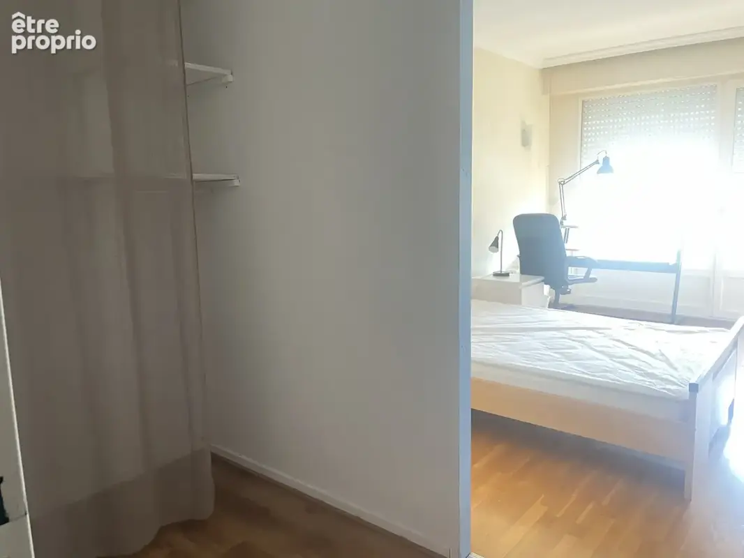 À vendre à Angers : grand appartement 6 pièces de 113 m2 avec 5 chambres - photo 3