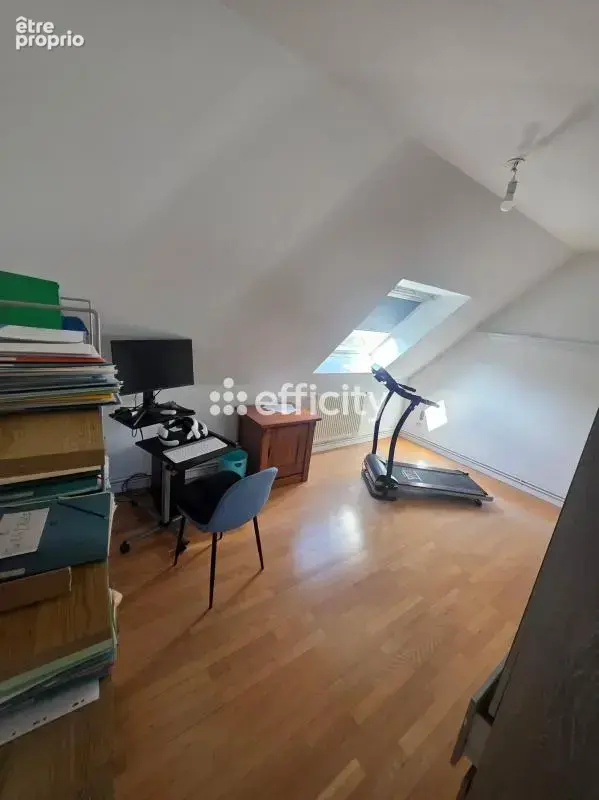 Maison 8 pièces 140 m² à vendre à Gondecourt (59147) - photo 7