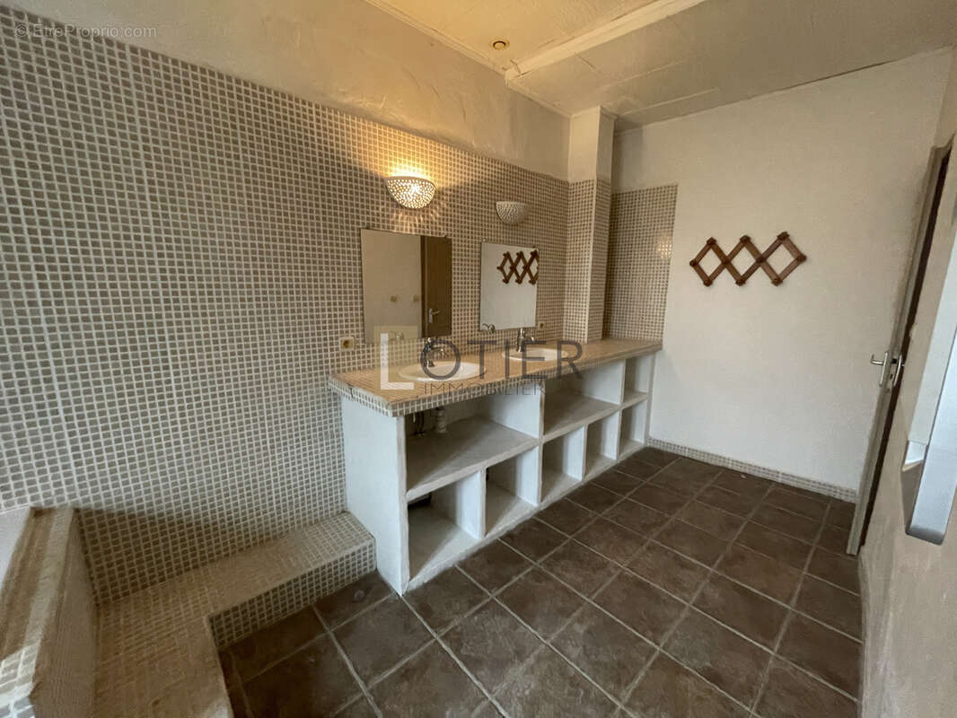 Maison à CAPENDU