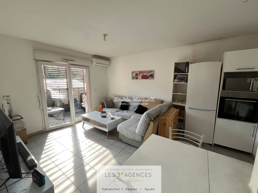 Appartement à COGOLIN
