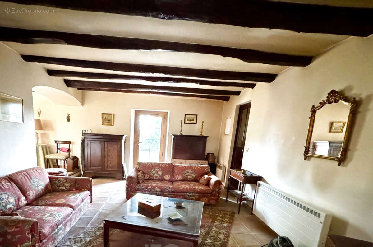 Maison à PEYNIER