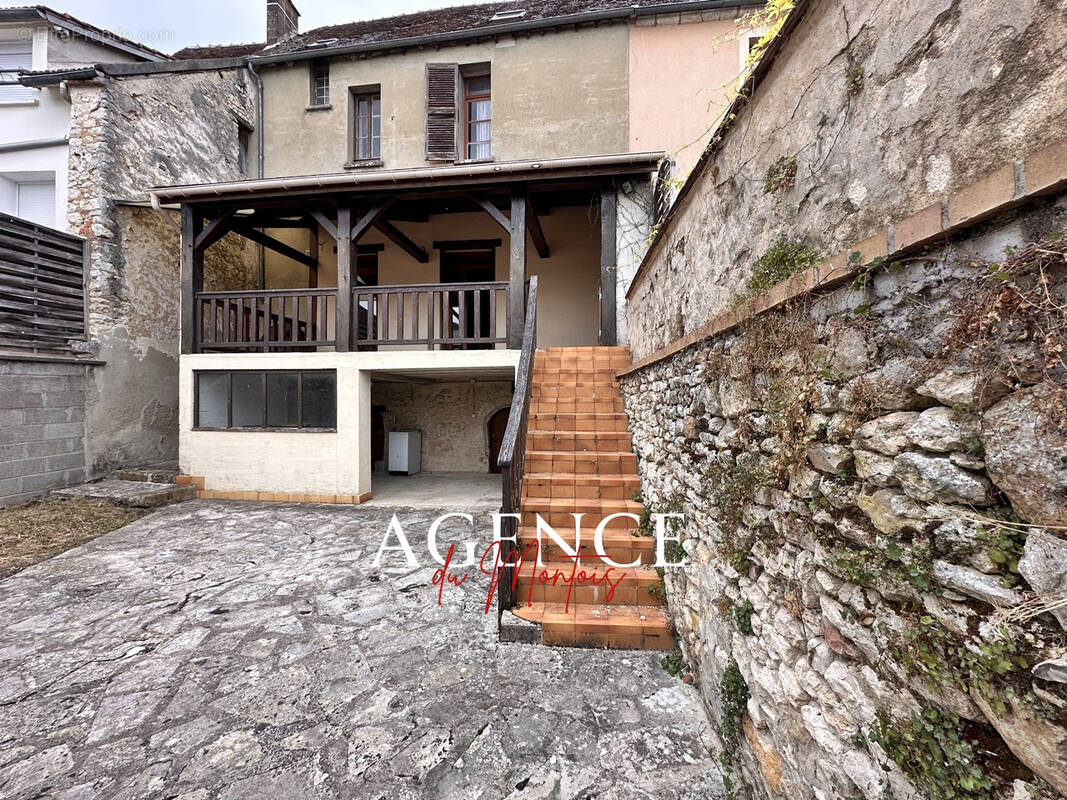 Maison à DONNEMARIE-DONTILLY