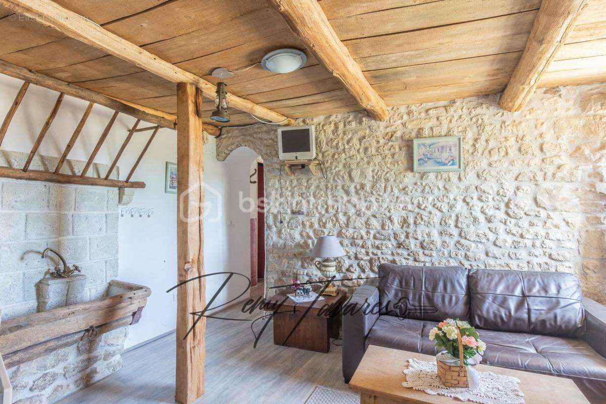 EXCLUSIVITÉ – Magnifique longère du XVIIe siècle à fort potentiel (300 m² et jusqu'à 7 Chambres) – Remauville - photo 21