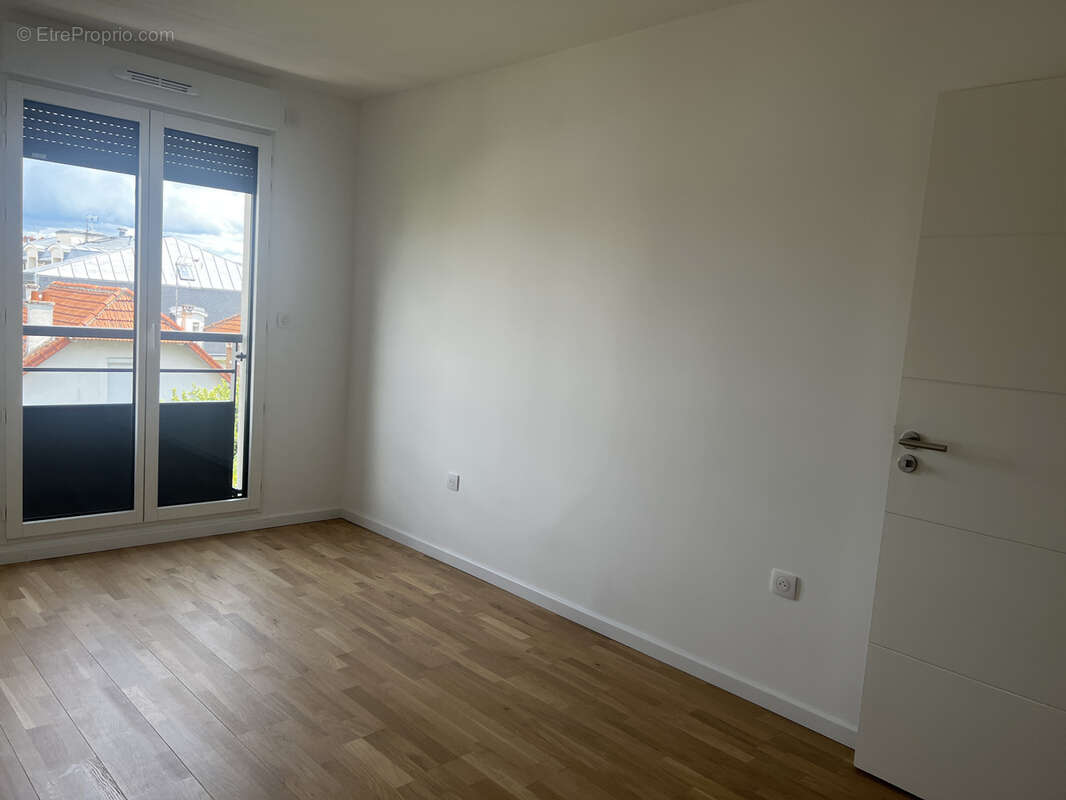 Appartement à LE PERREUX-SUR-MARNE