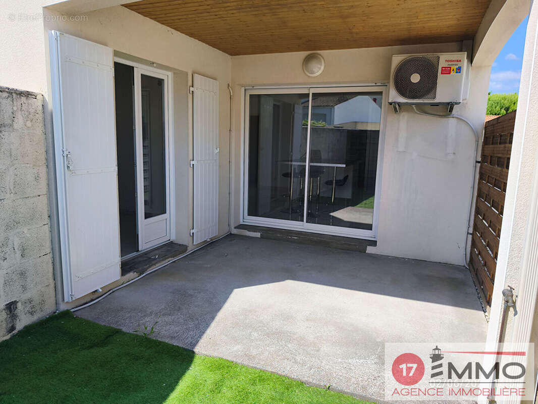 Maison à CROIX-CHAPEAU