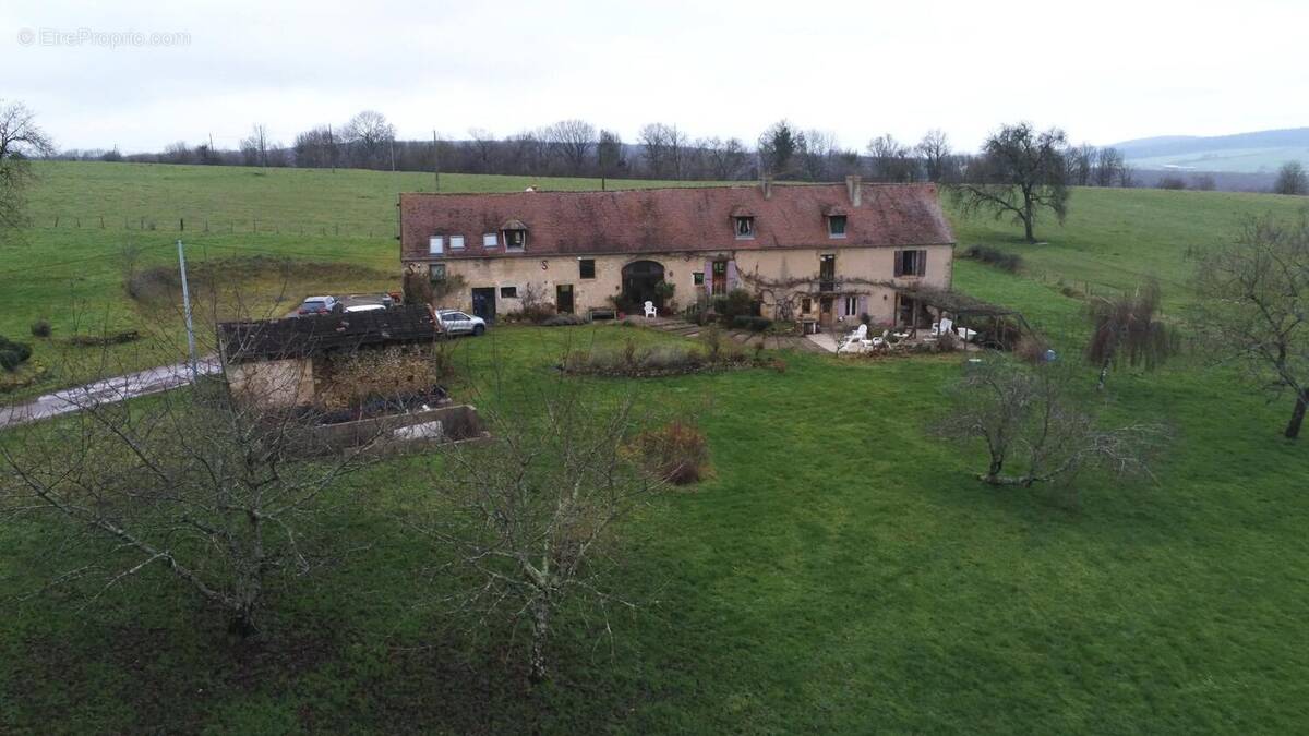 Photo 1 - Maison à BEAUMONT-SARDOLLES