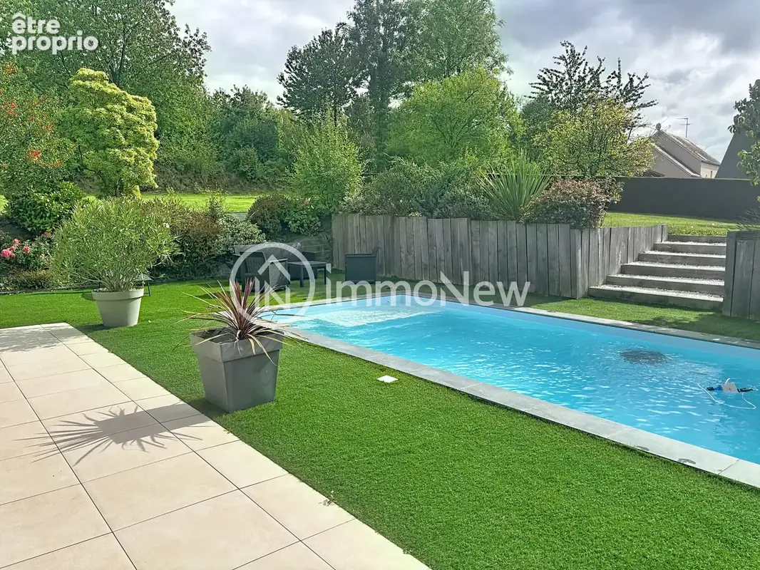 Tres beau pavillon 125 m2 avec piscine, panneaux solaires sur terrain 1712 m2 proche des commerces - photo 14