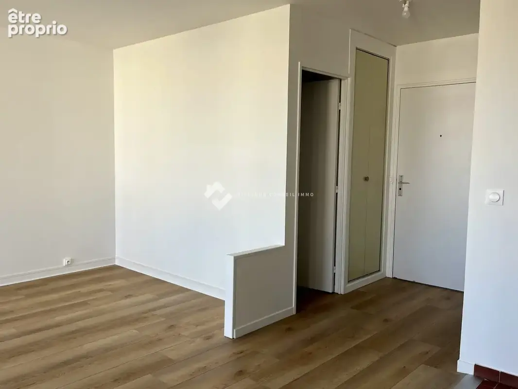 Appartement 2 pièces 47 m² à vendre à Rocquencourt (78150) - photo 5