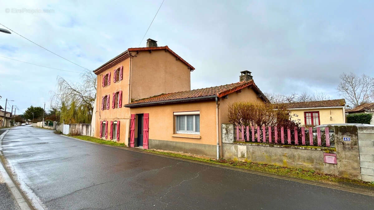 Maison à LEZOUX