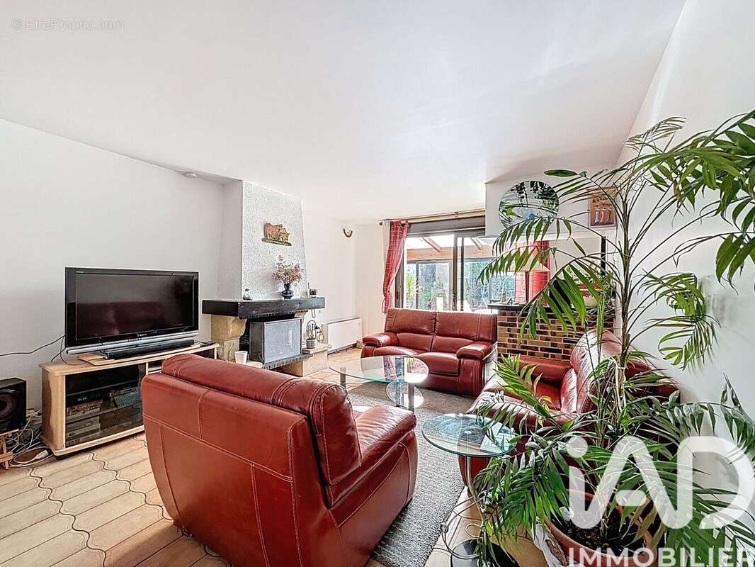 Photo 3 - Maison à MENUCOURT