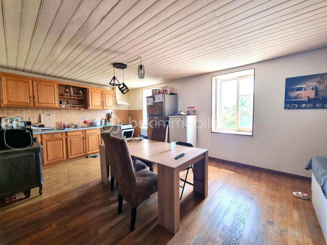 Appartement à CARHAIX-PLOUGUER