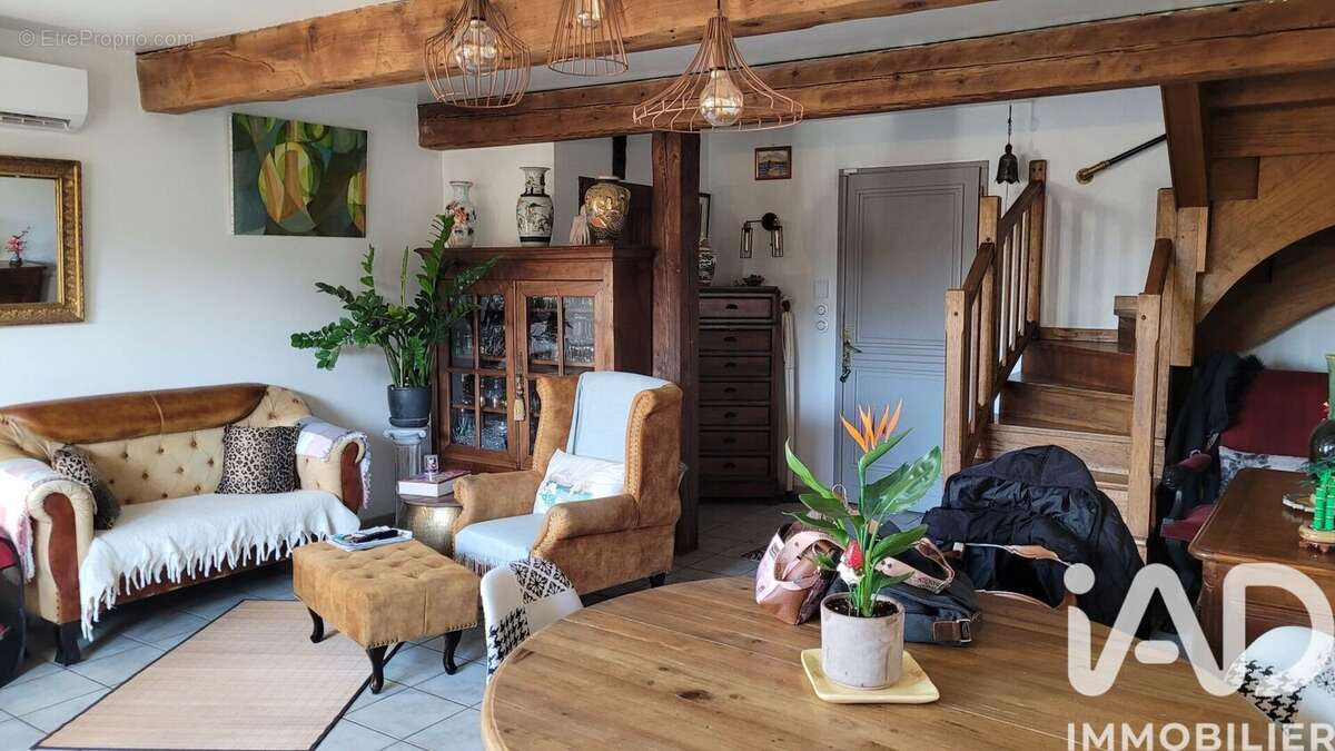 Photo 2 - Maison à MAILLANE