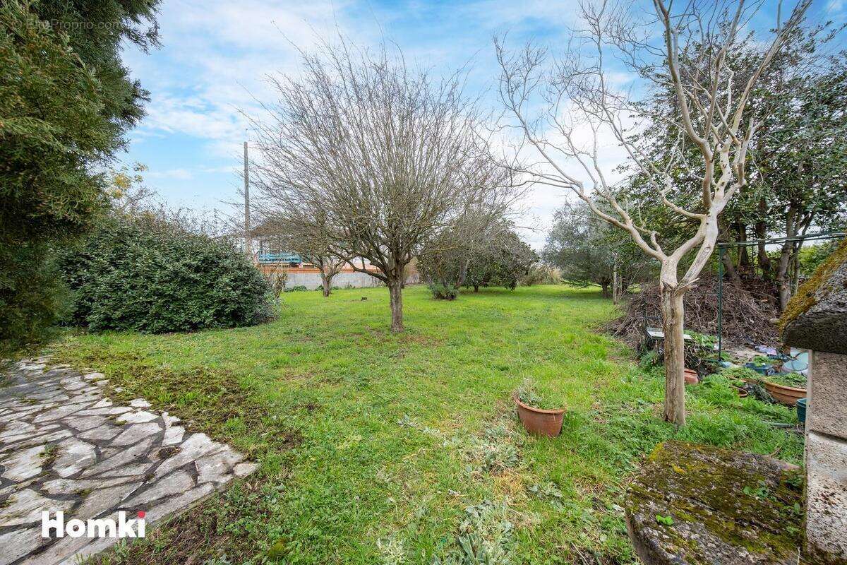 Terrain à LABARTHE-SUR-LEZE