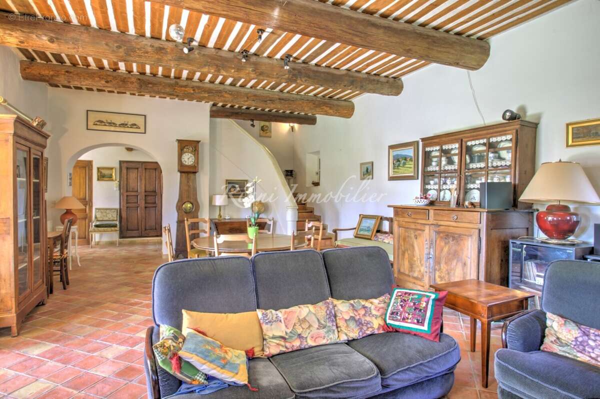Maison à CABRIERES-D'AVIGNON