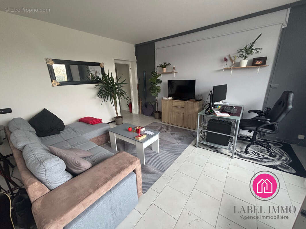 Appartement à BRUILLE-SAINT-AMAND