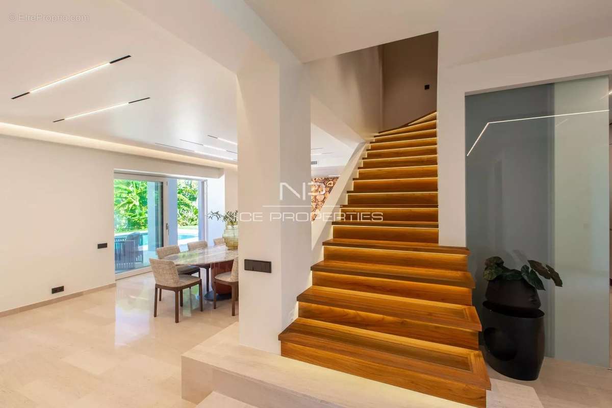 Maison à SAINT-JEAN-CAP-FERRAT