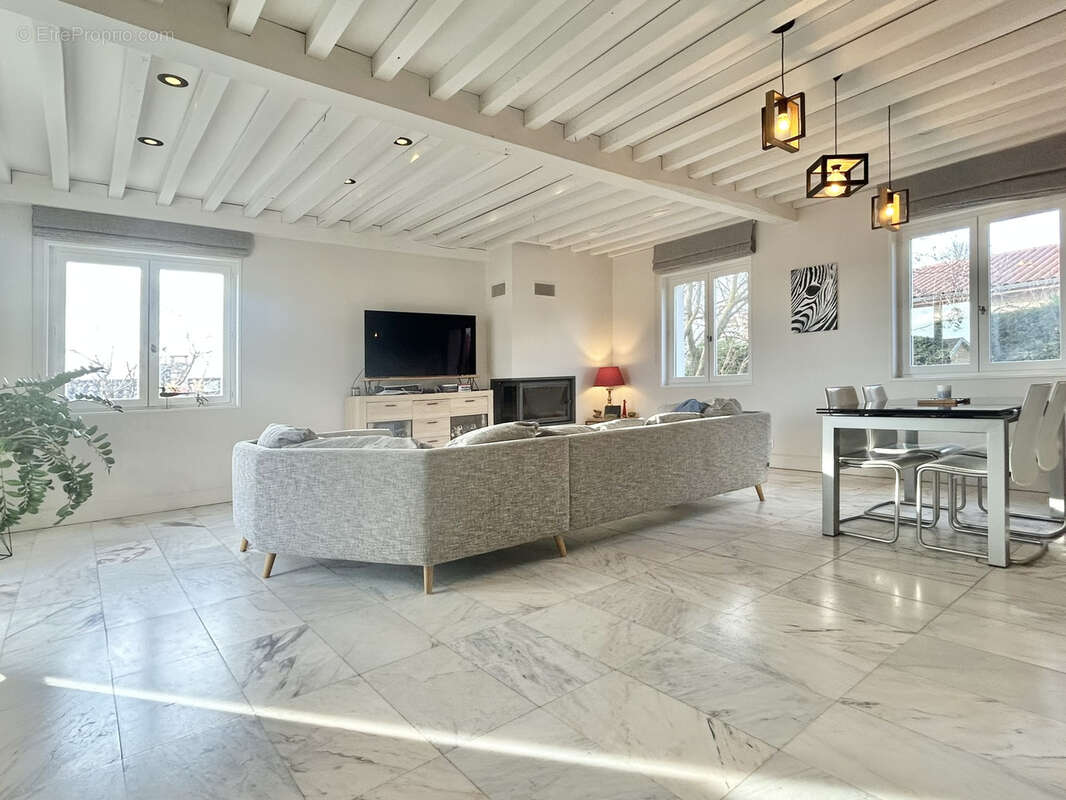 Maison à SAINT-LAURENT-D'AGNY