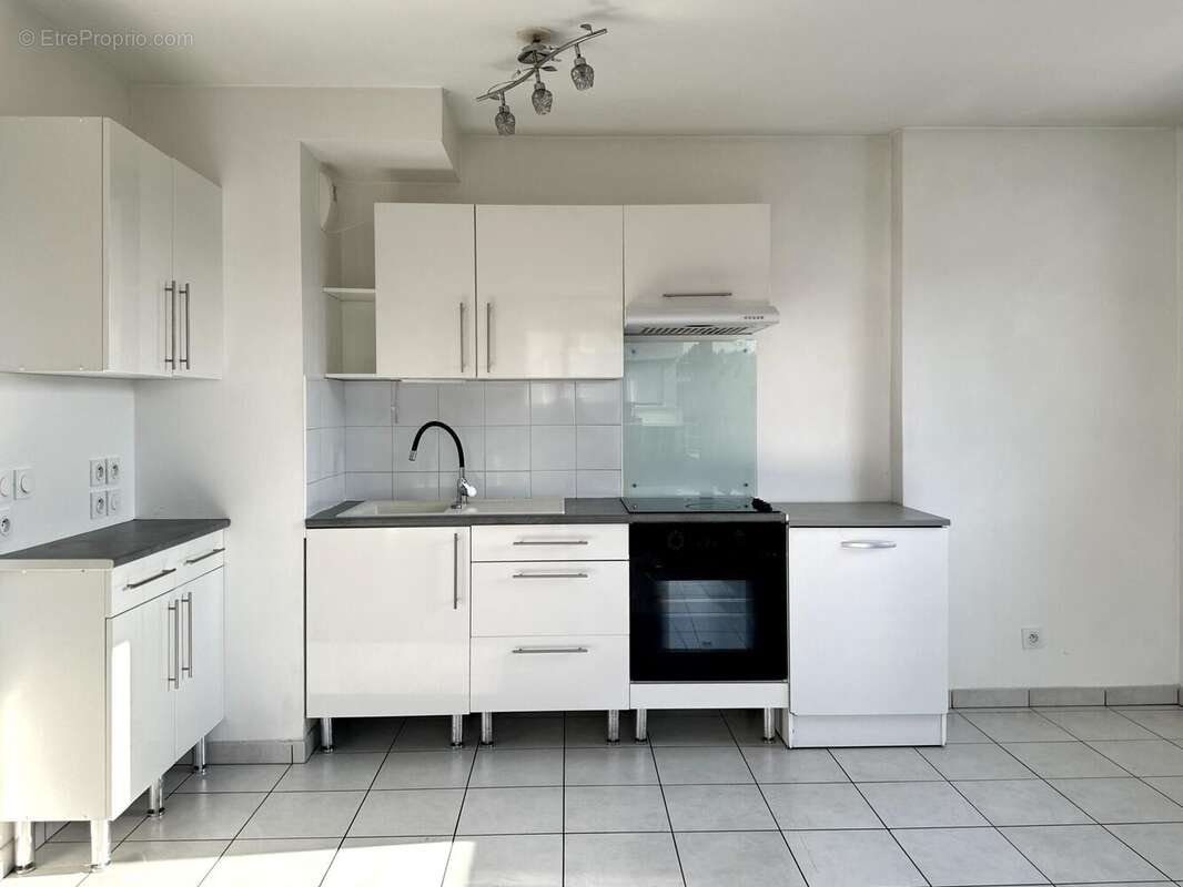 Photo 5 - Appartement à MEYZIEU