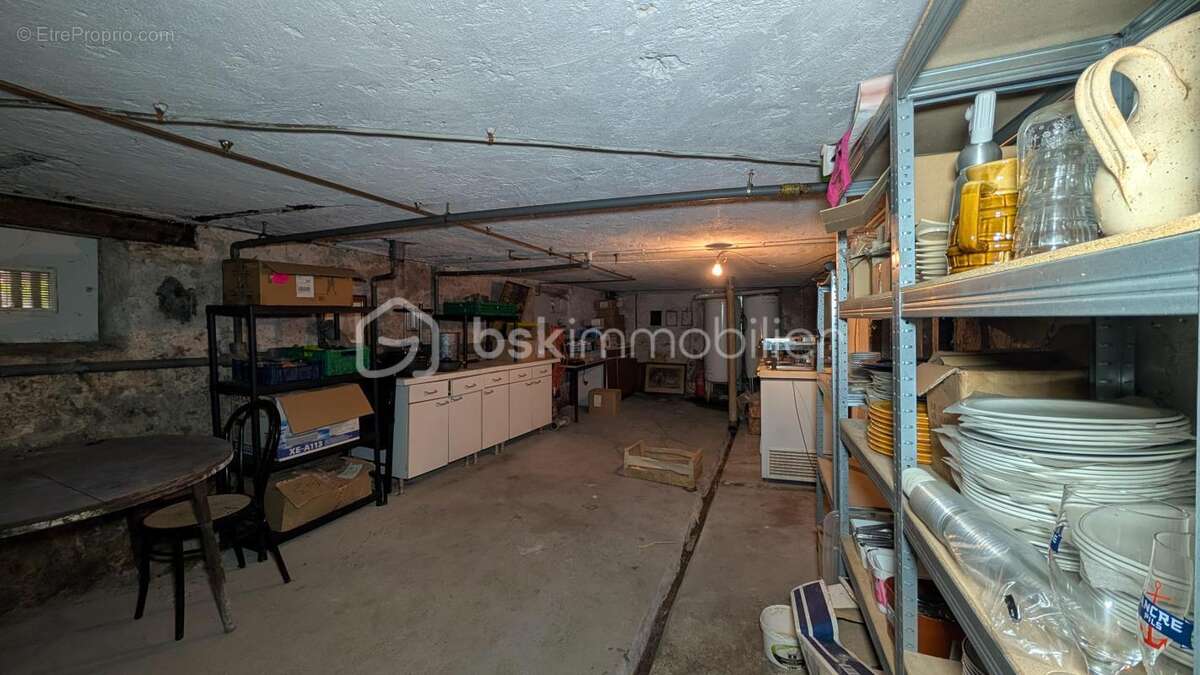 Commerce à VEXAINCOURT