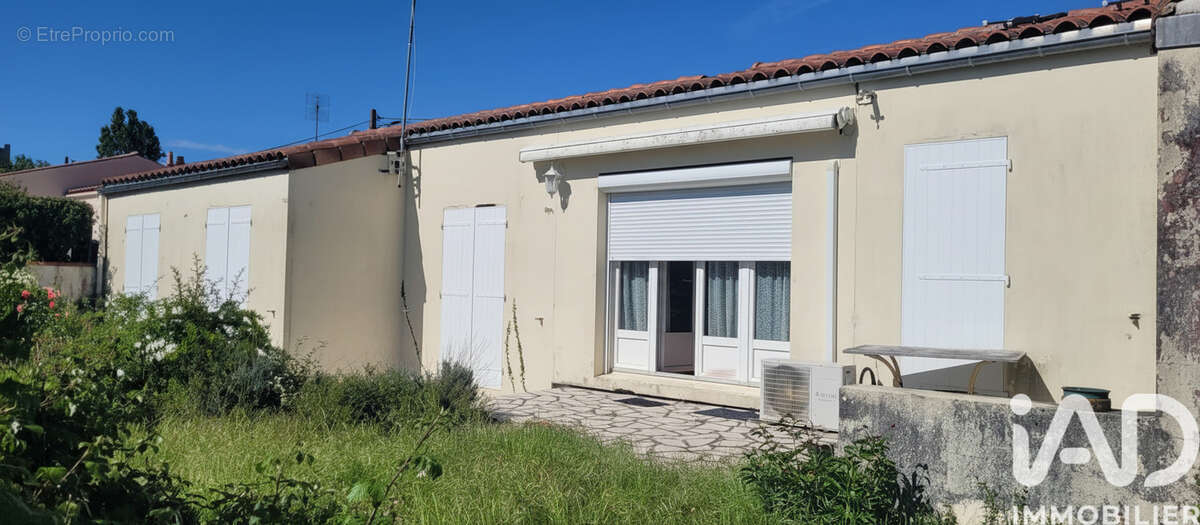 Photo 2 - Maison à SAINT-JEAN-D'ANGELY