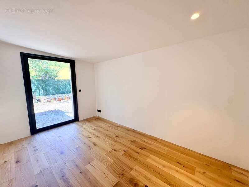 Maison à vendre 4 pièces FREJUS (83) - photo 6