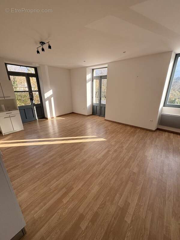 Maison à SAINT-JUST-DE-CLAIX