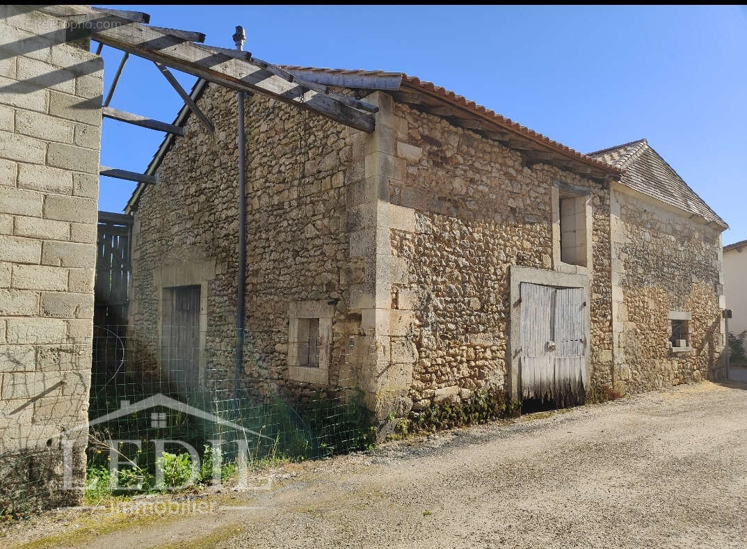 Maison à CREYSSAC