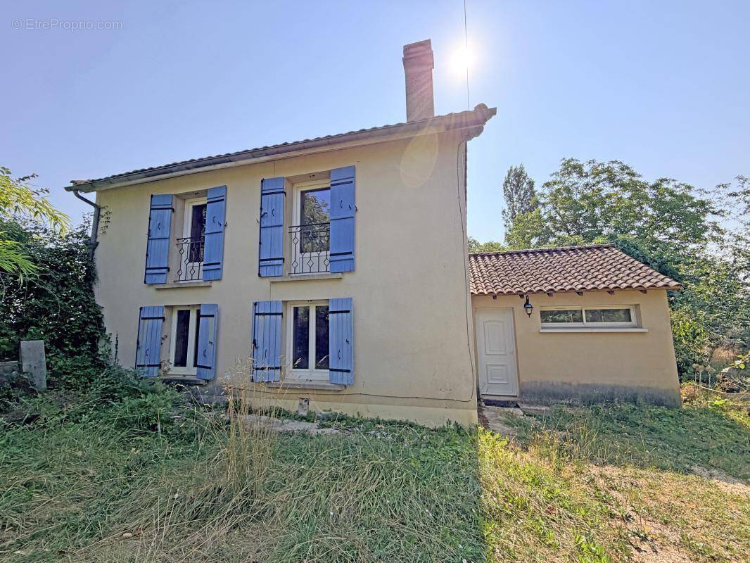 Maison à SAINT-AMAND-DE-VERGT