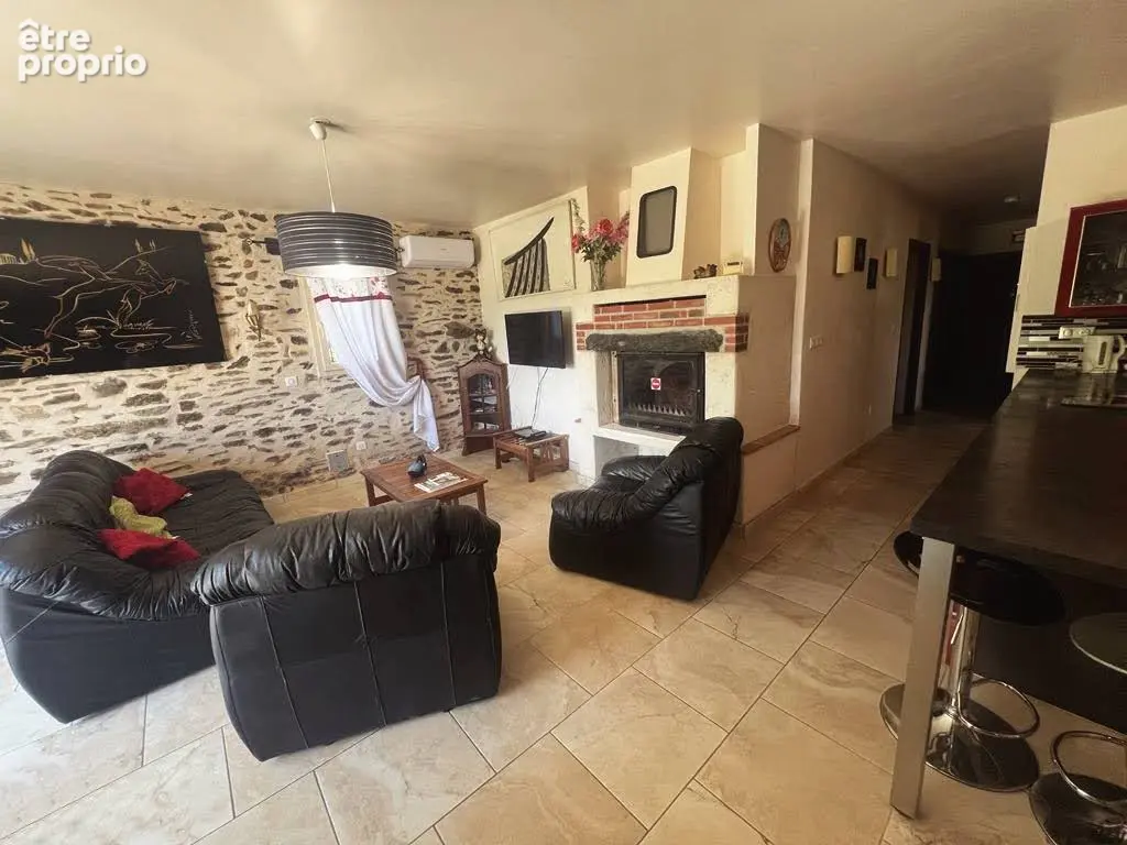 Maison Sarrazac 8 pièce(s) 210 m2 - photo 9