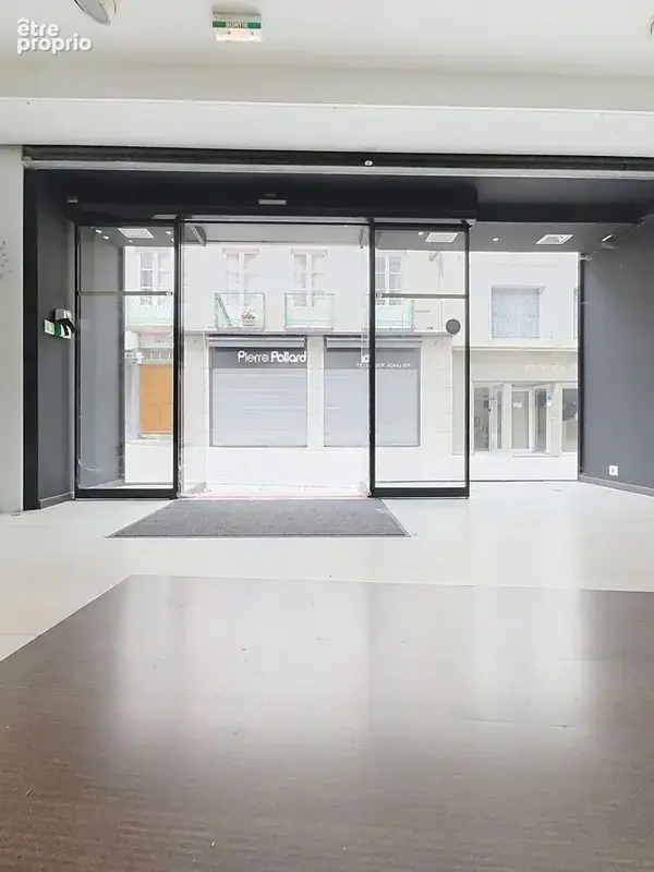 Local commercial 95m2 - photo 2