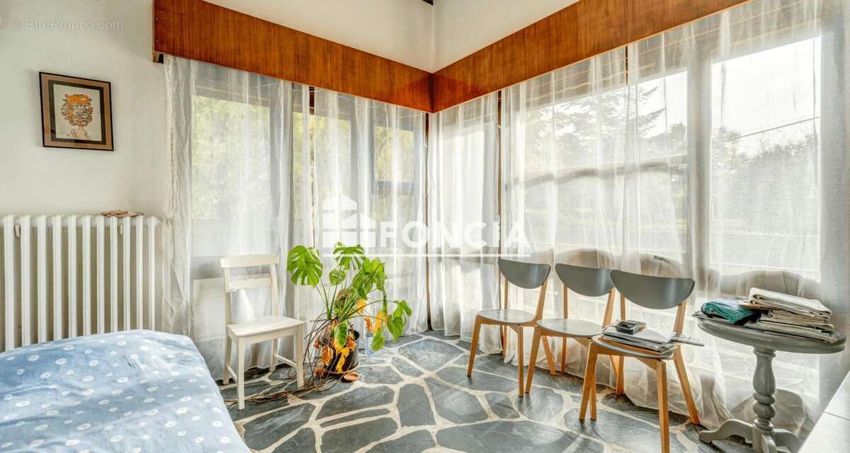 Maison à L&#039;ETANG-LA-VILLE