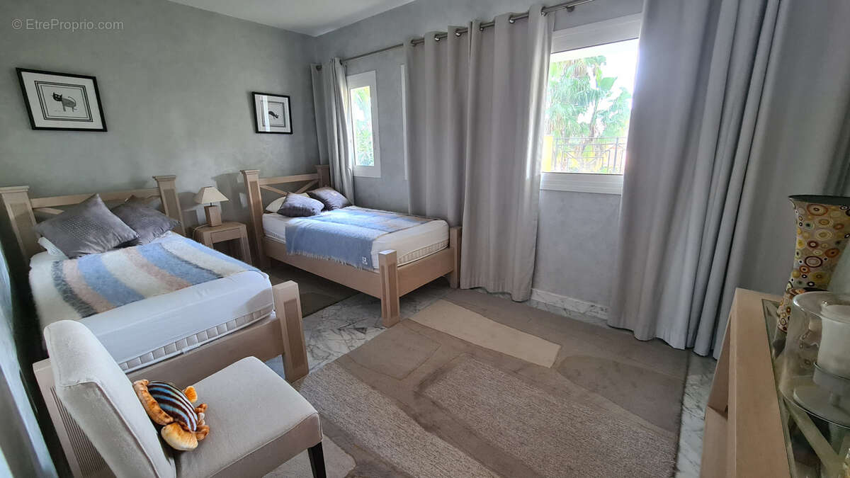 Maison 450 m² à Antibes  - photo 19